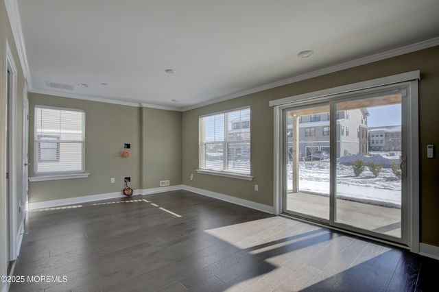 26 Mariveles Way, Eatontown, NJ 07724