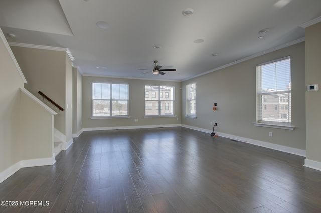 26 Mariveles Way, Eatontown, NJ 07724