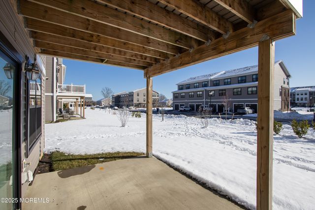 26 Mariveles Way, Eatontown, NJ 07724