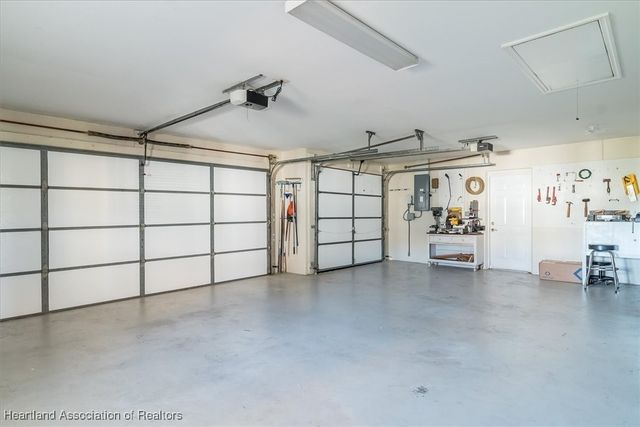 2921 Wynstone Drive, Sebring, FL 33875