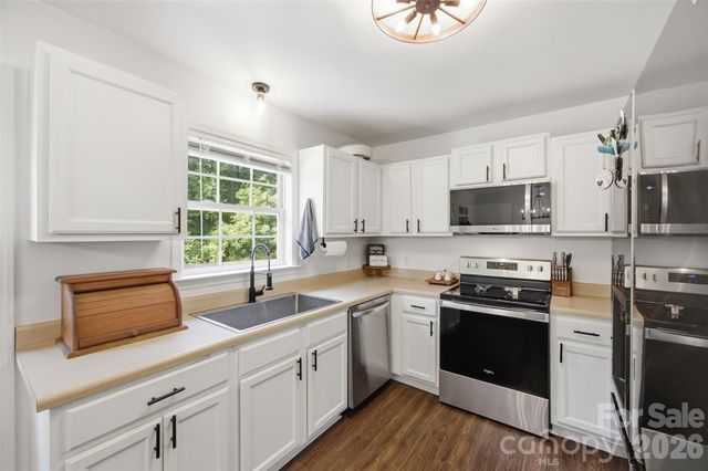 225 Old Limestone Road W, York, SC 29745