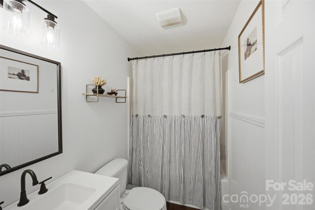 225 Old Limestone Road W, York, SC 29745