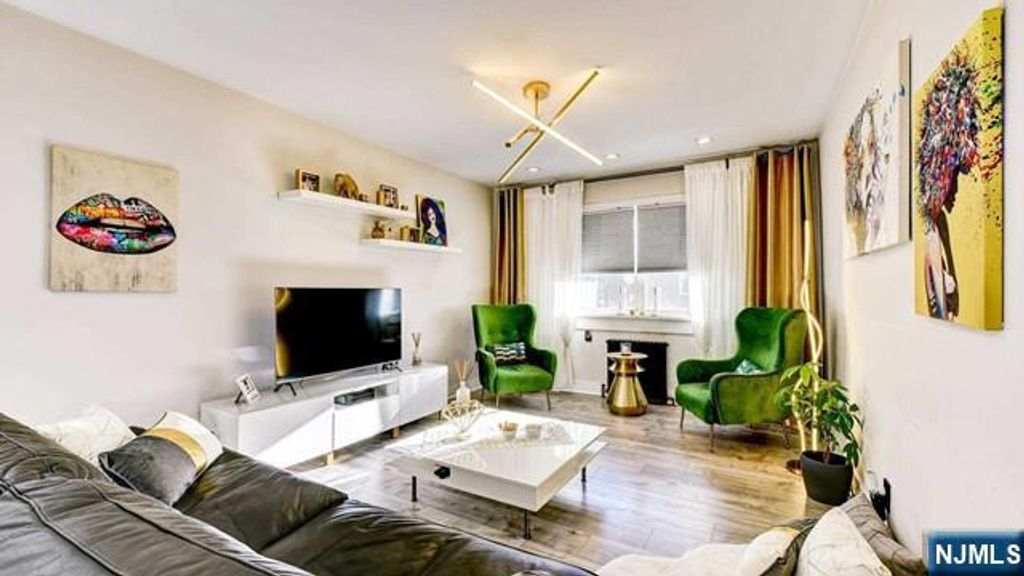 1504 W Terrace Circle 4, Teaneck, NJ 07666