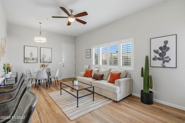 2034 E River Rd Unit 203, Tucson, AZ 85718
