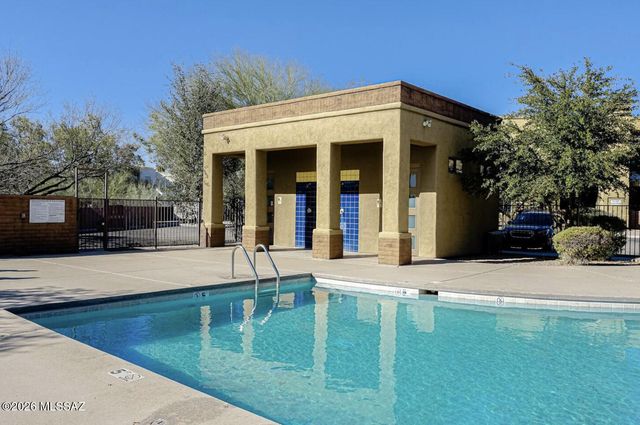2034 E River Rd Unit 203, Tucson, AZ 85718
