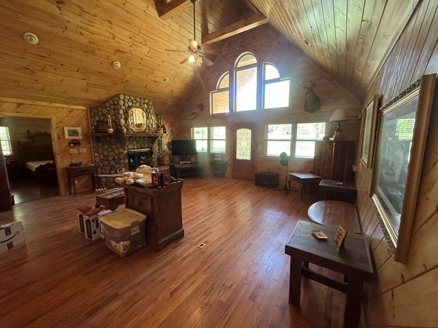 33 Big Tree Road, Suches, GA 30572