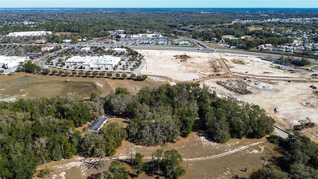 39725 CLAY AVENUE N, Lady Lake, FL 32159