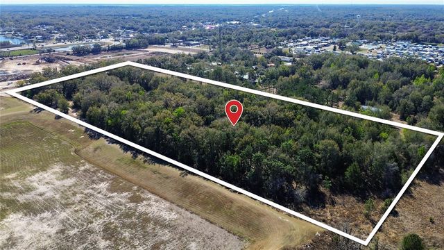 39725 CLAY AVENUE N, Lady Lake, FL 32159