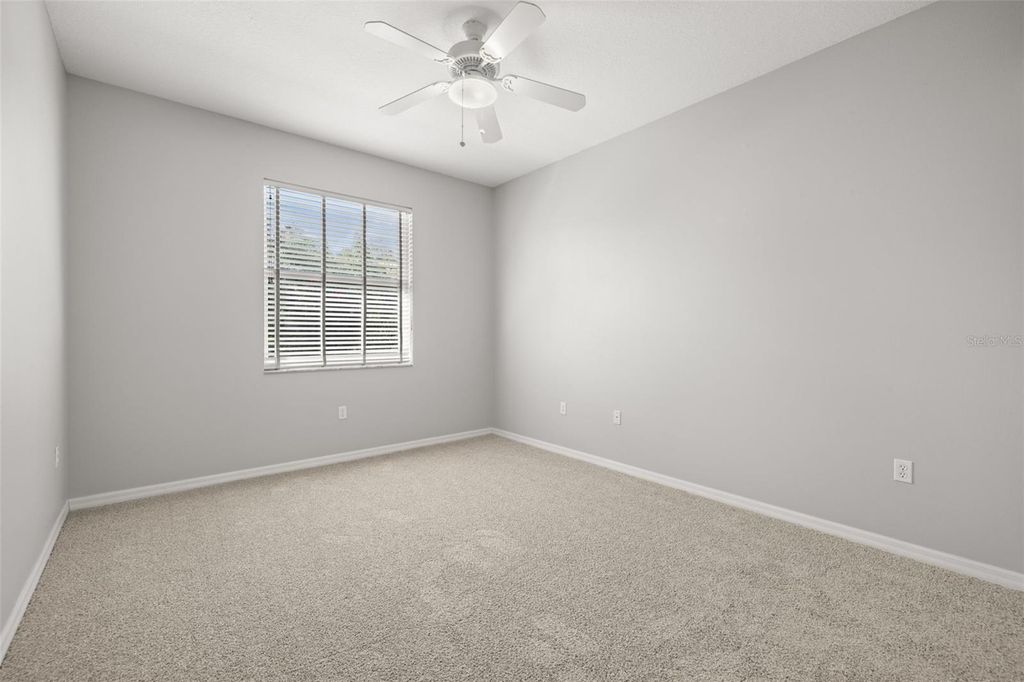 Image 14 of property listing at 1261 MILLBROOK CIRCLE, Bradenton, FL 34212