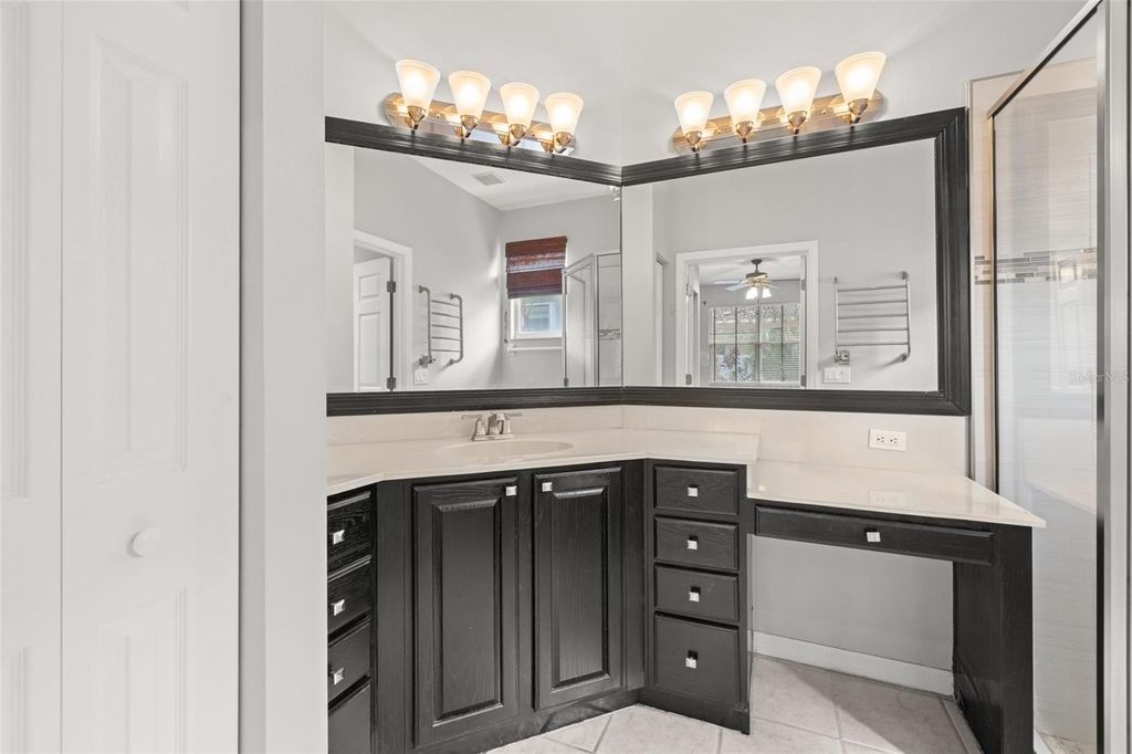 Image 20 of property listing at 1261 MILLBROOK CIRCLE, Bradenton, FL 34212