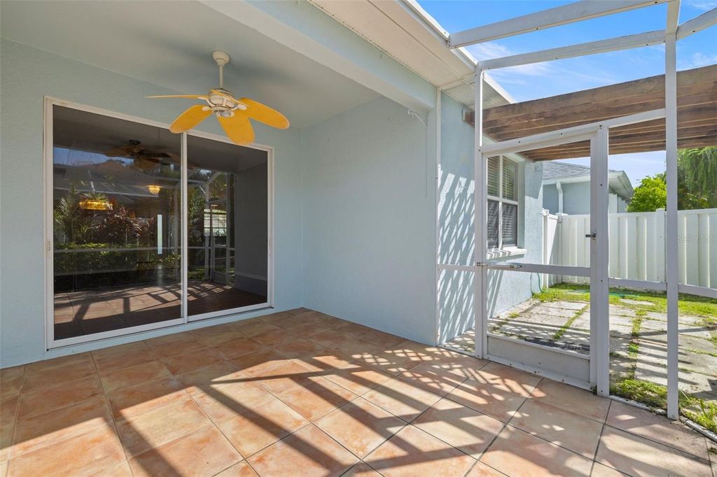 Image 24 of property listing at 1261 MILLBROOK CIRCLE, Bradenton, FL 34212