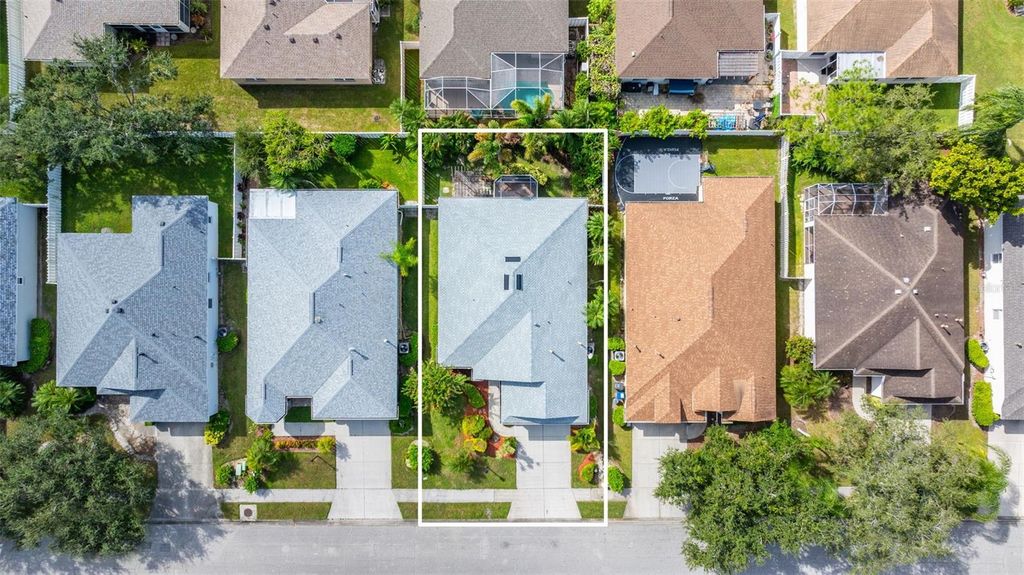 Image 33 of property listing at 1261 MILLBROOK CIRCLE, Bradenton, FL 34212