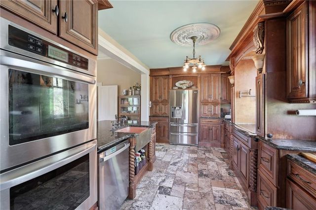 8075 Lakeview Road, Statesboro, GA 30461