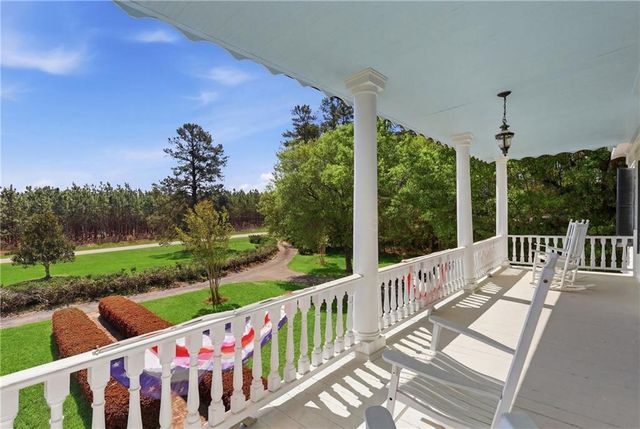 8075 Lakeview Road, Statesboro, GA 30461
