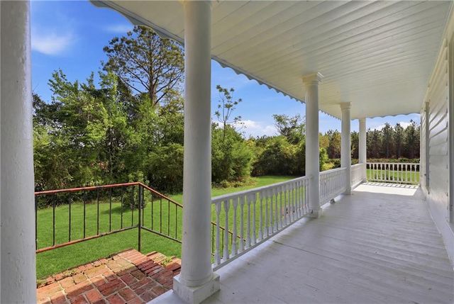 8075 Lakeview Road, Statesboro, GA 30461