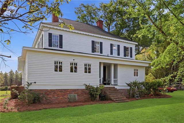 8075 Lakeview Road, Statesboro, GA 30461