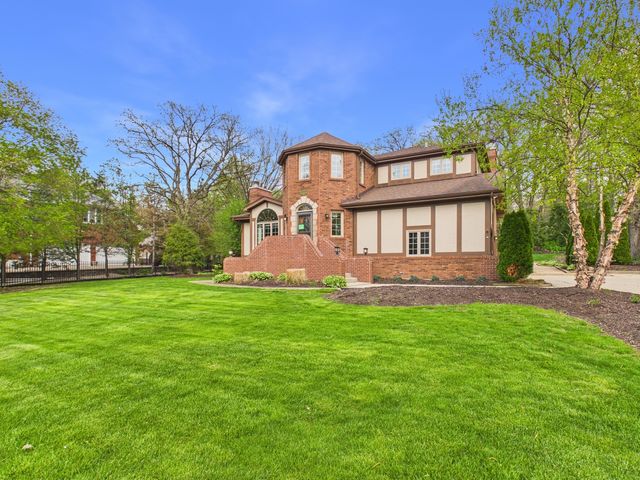 12735 S 84th Avenue, Palos Park, IL 60464