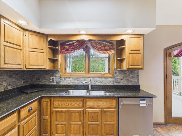 12735 S 84th Avenue, Palos Park, IL 60464