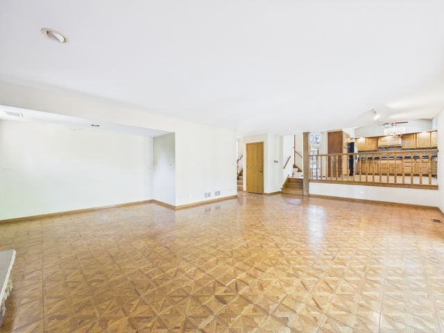 12735 S 84th Avenue, Palos Park, IL 60464