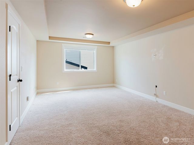 1424 40th Street SE, Puyallup, WA 98372