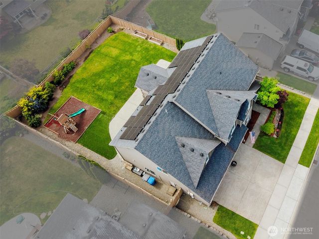 1424 40th Street SE, Puyallup, WA 98372