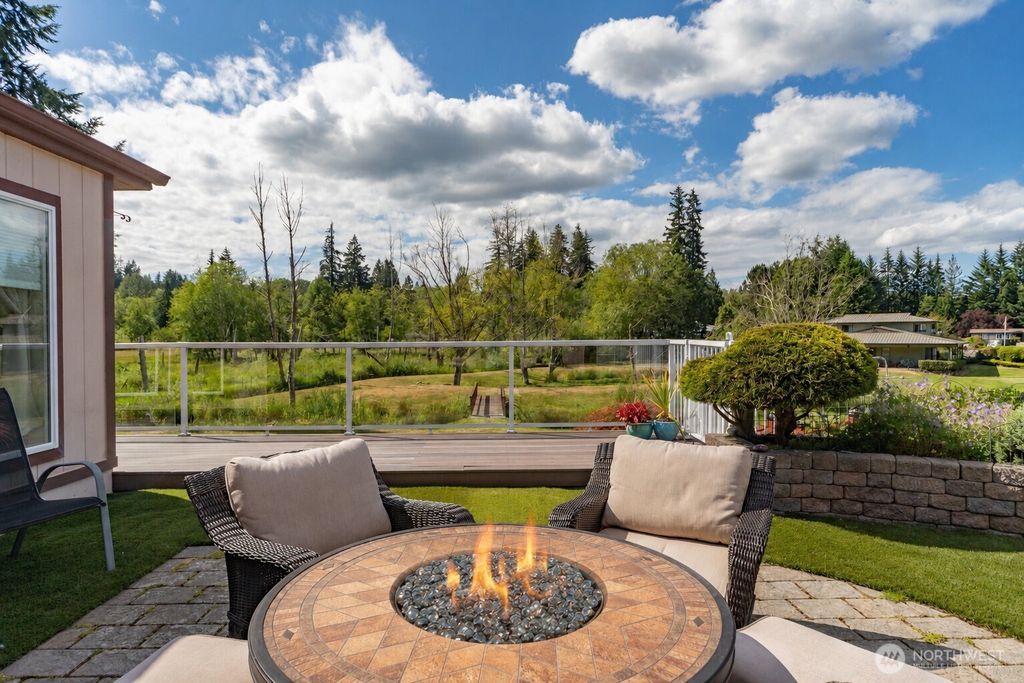 532 NW Silver Glen Lane, Bremerton, WA 98311