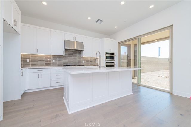 200 Carmine, Irvine, CA 92620