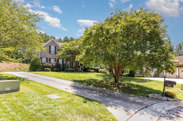 108 Laurel Glen Court, Mount Holly, NC 28120