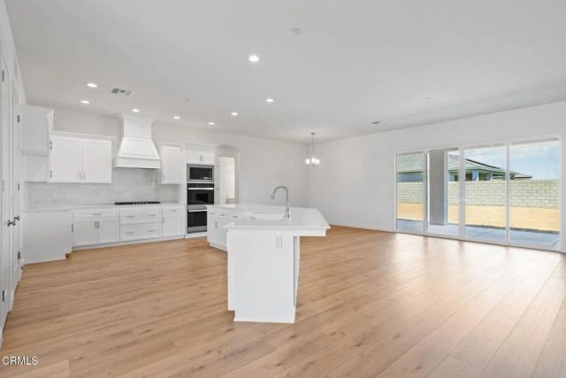 7516 Ruthburg Way, Bakersfield, CA 93314