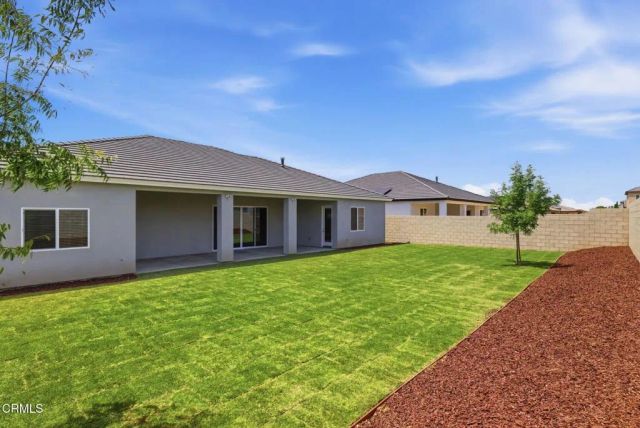 7516 Ruthburg Way, Bakersfield, CA 93314