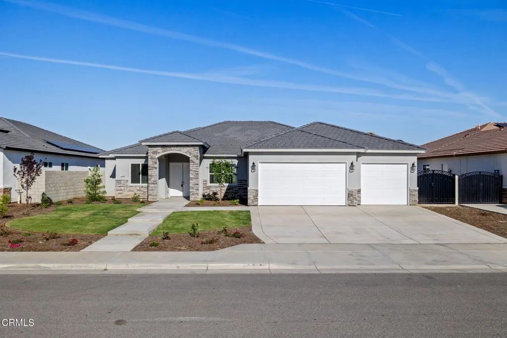 7516 Ruthburg Way, Bakersfield, CA 93314