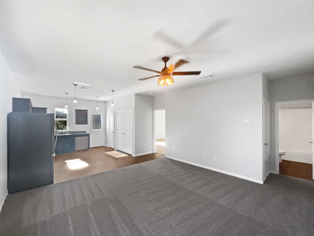 329 Wonderful Life WAY, Jarrell, TX 76537