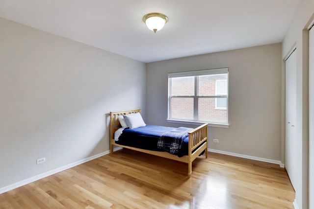 4856 S Cornell Avenue, Chicago, IL 60615