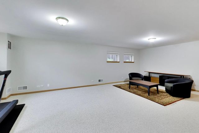 4856 S Cornell Avenue, Chicago, IL 60615