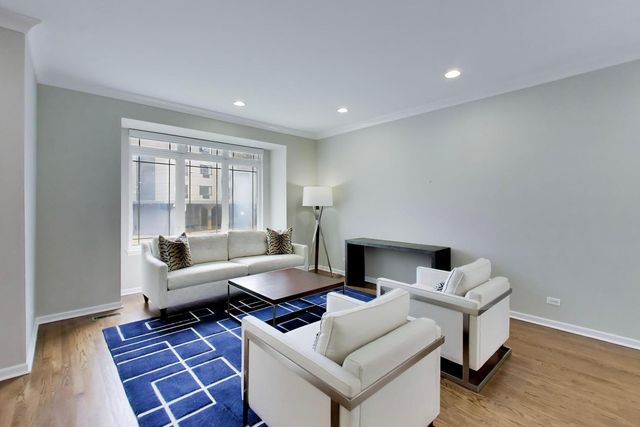 4856 S Cornell Avenue, Chicago, IL 60615