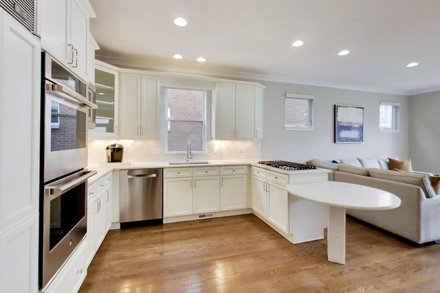 4856 S Cornell Avenue, Chicago, IL 60615