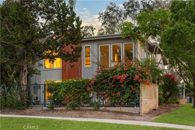 4181 Sandburg Way, Irvine, CA 92612