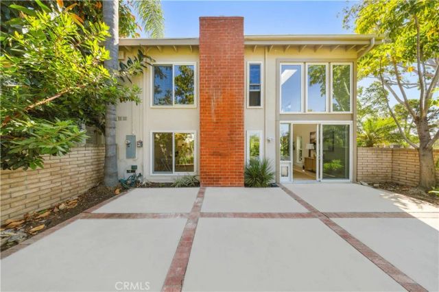 4181 Sandburg Way, Irvine, CA 92612