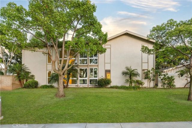 4181 Sandburg Way, Irvine, CA 92612