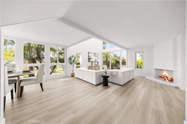 4181 Sandburg Way, Irvine, CA 92612