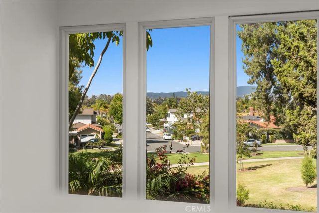4181 Sandburg Way, Irvine, CA 92612