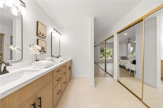 4181 Sandburg Way, Irvine, CA 92612