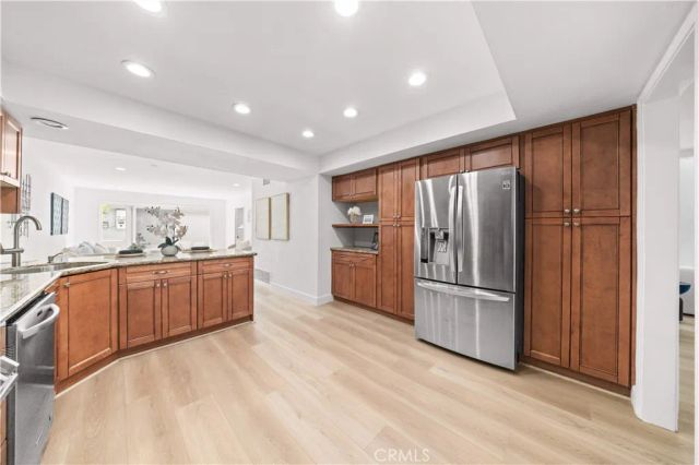 4181 Sandburg Way, Irvine, CA 92612