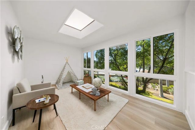 4181 Sandburg Way, Irvine, CA 92612