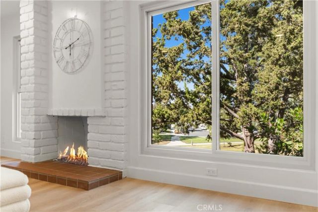4181 Sandburg Way, Irvine, CA 92612