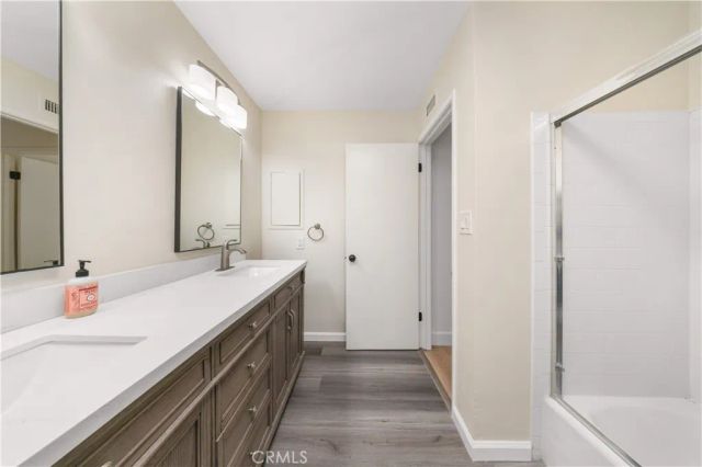 4181 Sandburg Way, Irvine, CA 92612