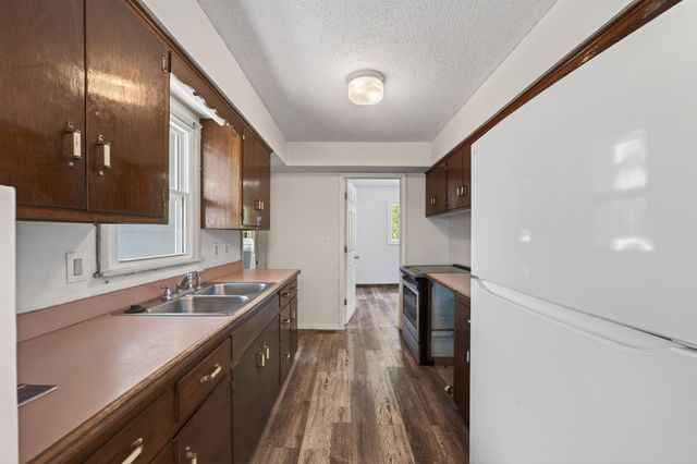 1600 E 87th St S, Haysville, KS 67060