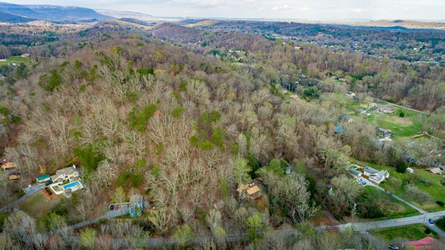 409 Browntown Road, Chattanooga, TN 37415