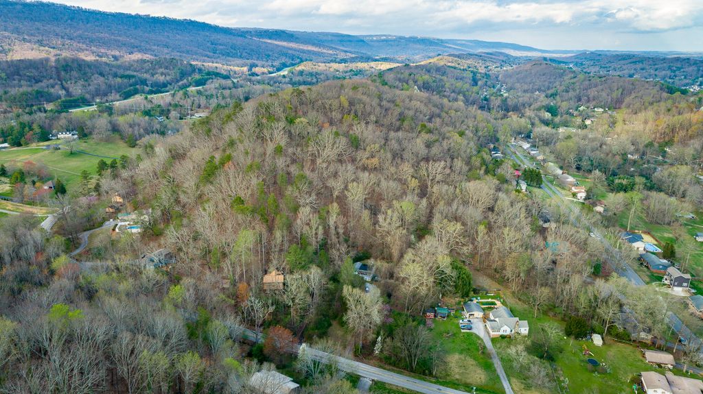 409 Browntown Road, Chattanooga, TN 37415