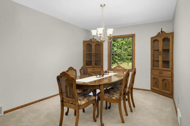 2608 W 102nd Street, Bloomington, MN 55431